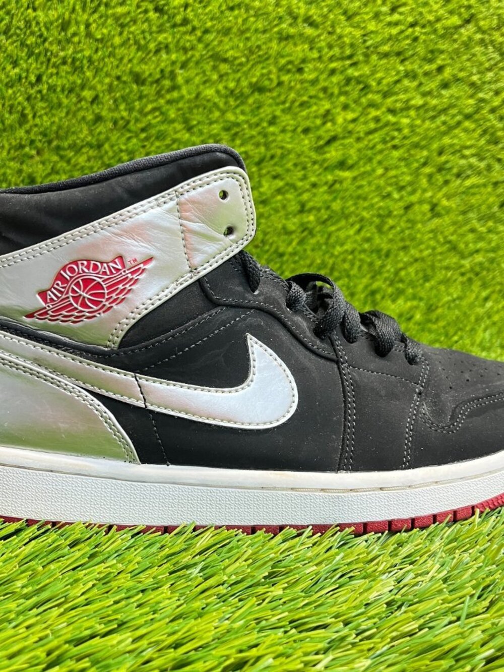 Nike Air Jordan 1 Mid Johnny Kilroy Mens Size 8.5 Black Basketball Shoes Sneaker